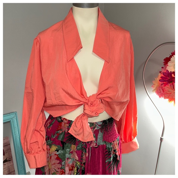 FLAMANT ROSE CORAL TIE FRONT
BALLOON SLEEVES BOHO TOP NWT Sz S fits Sz M - Picture 10 of 13